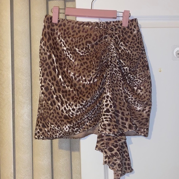 naked wardrobe Dresses & Skirts - NWOT NAKED WARDROBE suede leopard print ruffle mini skirt